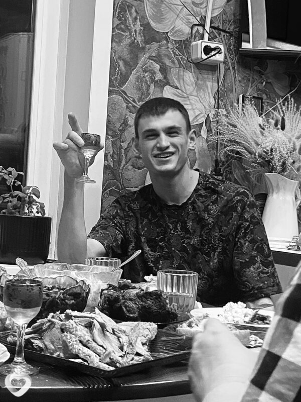 Александр, 26, Братске — анкета №4437133