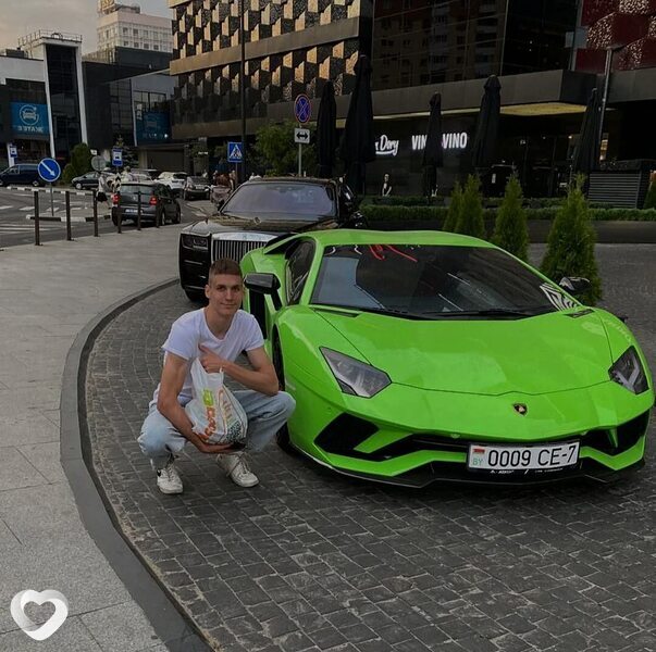 Богдан, 20, Минске — анкета №4437412