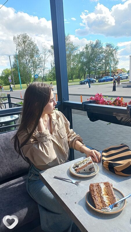 Аня, 18, Бресте — анкета №4438083