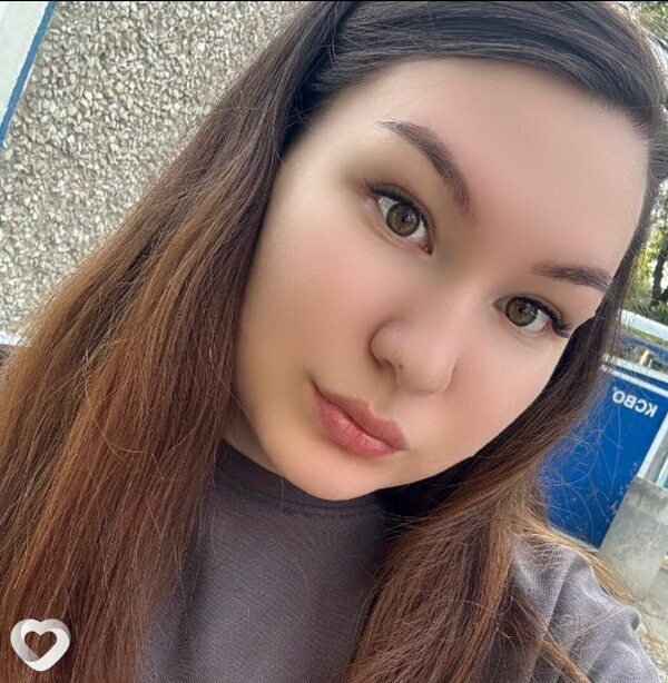Аня, 21, Екатеринбурге — анкета №4438598