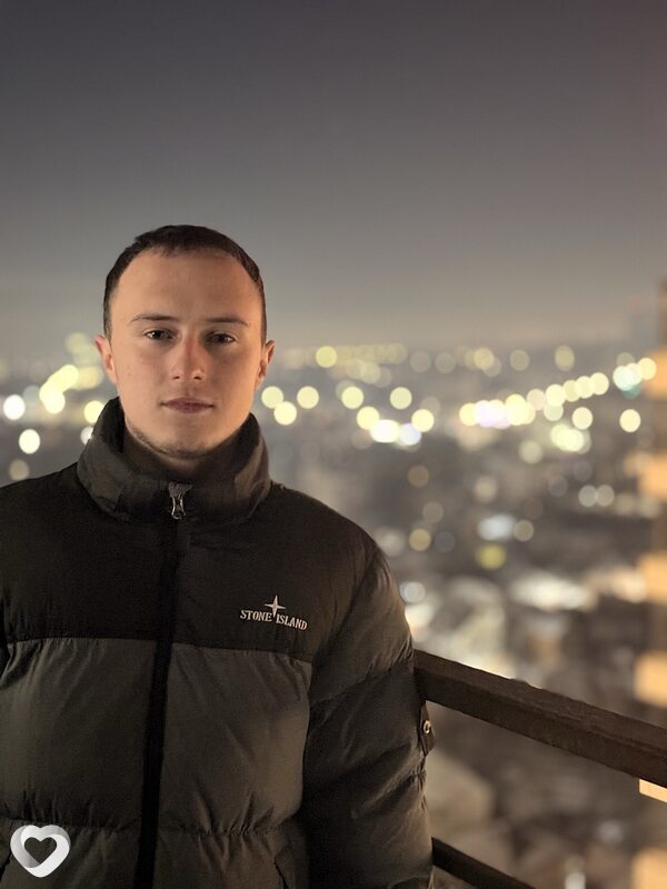 Артем, 20, Ростове-на-Дону — анкета №4439580