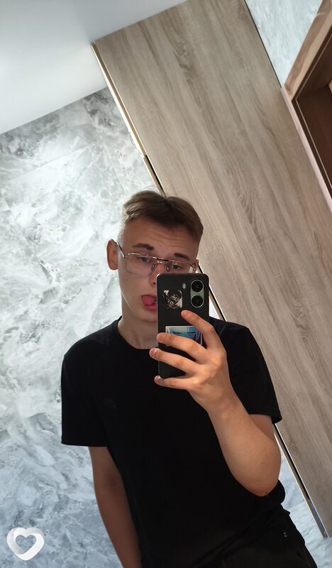 Евген, 20, Омске — анкета №4440285