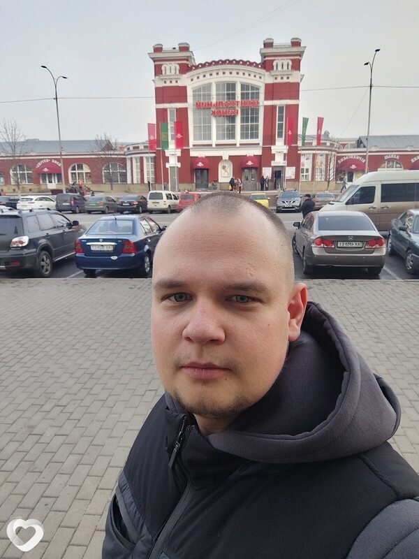 Максим, 27, Харькове — анкета №4440785