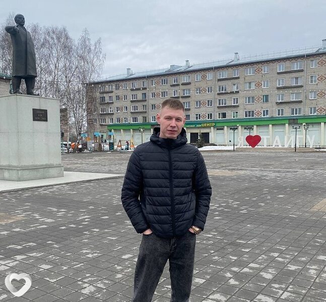 Виктор, 27, Белове — анкета №4440824