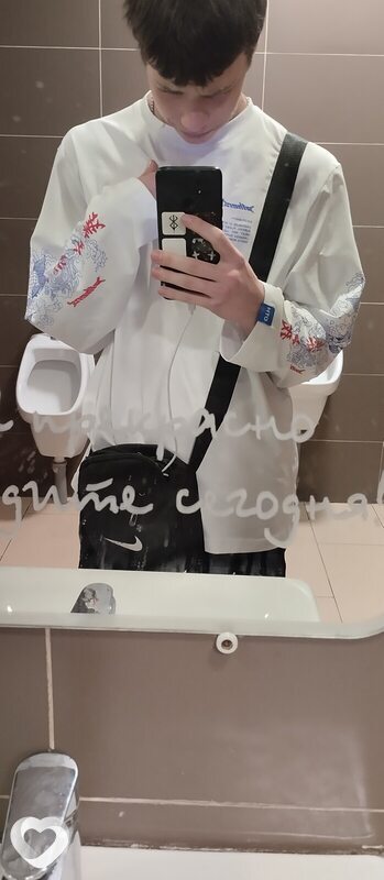 Димончик, 18, Новосибирске — анкета №4440953