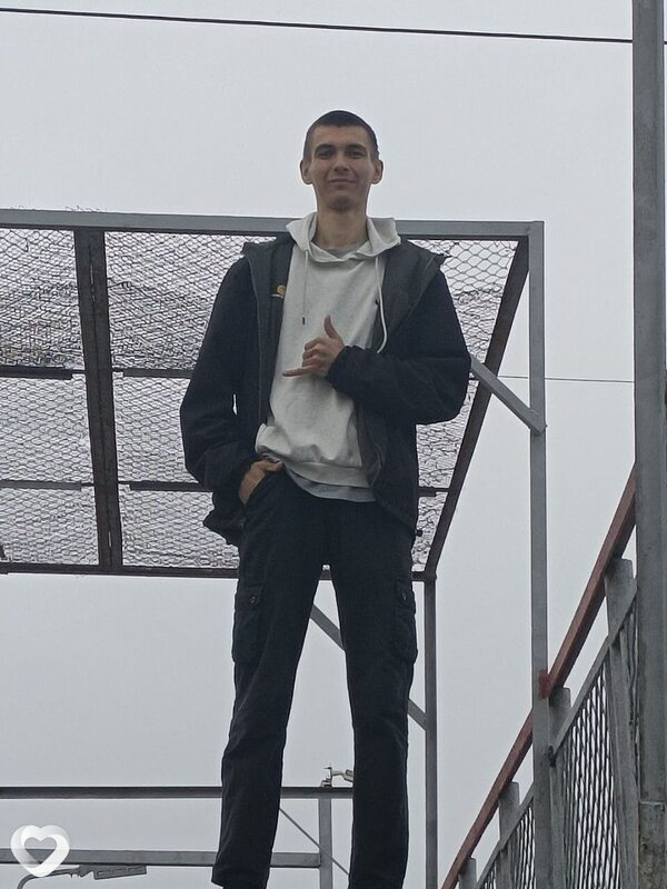 Кирилл, 19, Уссурийске — анкета №4443984