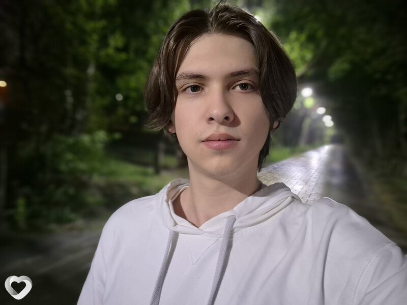 Александр, 21, Екатеринбурге — анкета №4444035