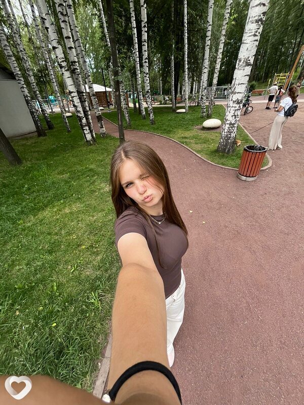 Адель, 18, Екатеринбурге — анкета №4444139