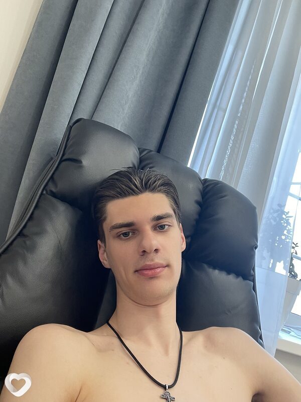Даня, 18, Красноярске — анкета №4445209