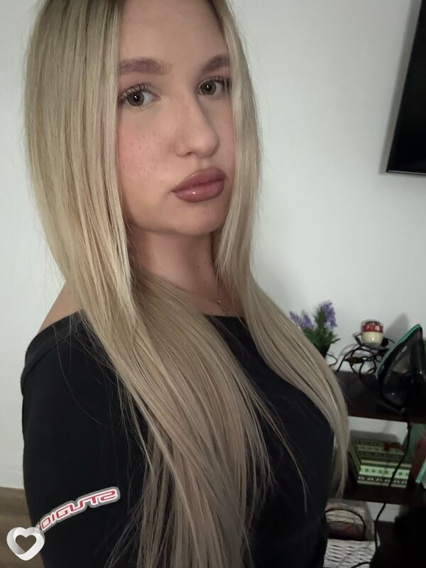 Виктория, 19, Гомеле — анкета №4445438
