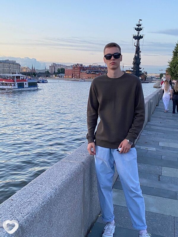 Ваня, 19, Москве — анкета №4446142