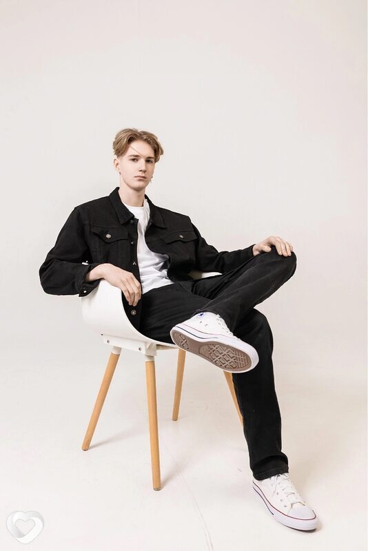 Владимир, 18, Челябинске — анкета №4446649