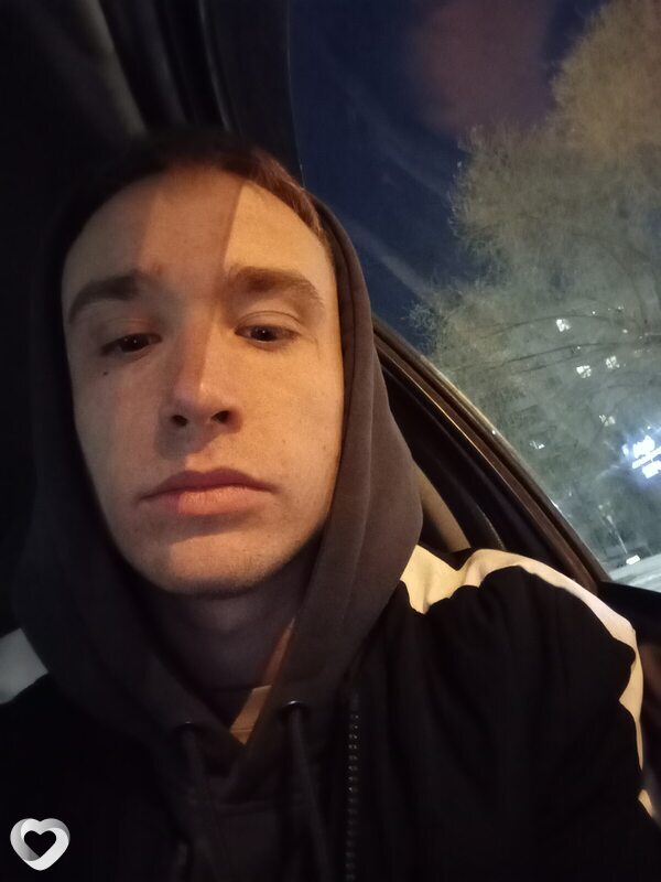 Артем, 24, Хабаровске — анкета №4447142