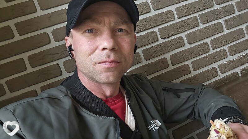 Серёжа, 40, Петрозаводске — анкета №4447533