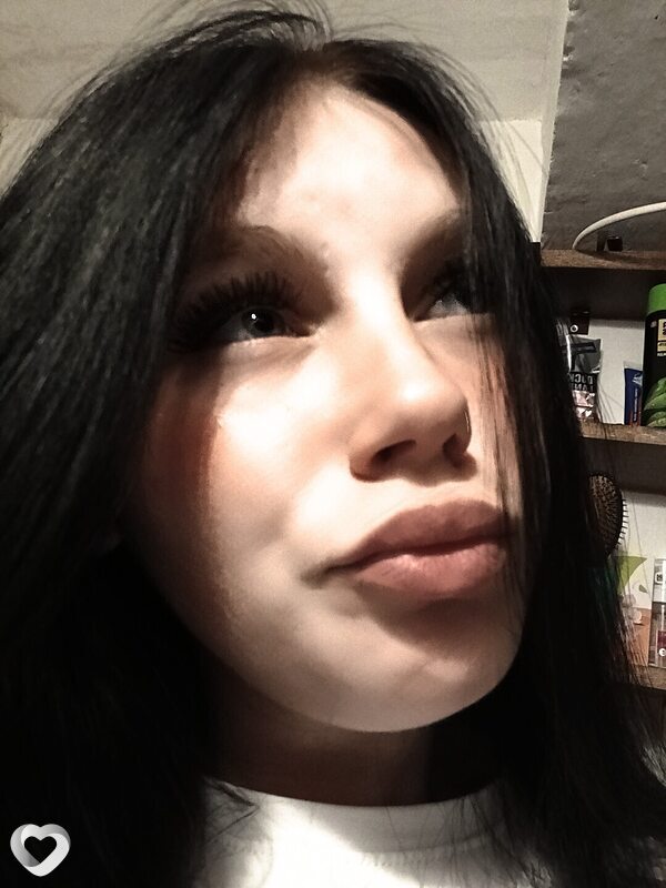 Вика, 20, Магнитогорске — анкета №4448294