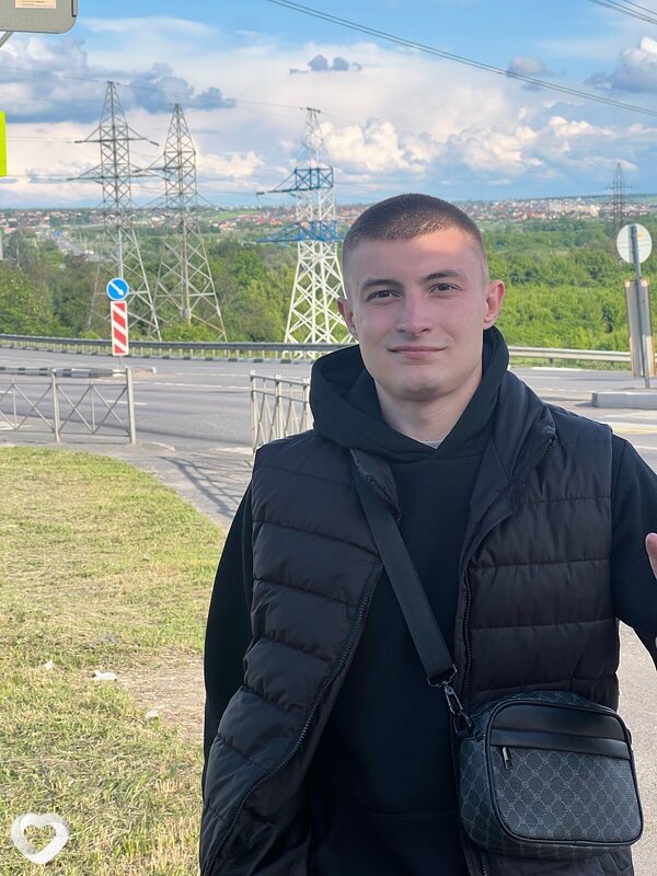 Илья, 22, Белгороде — анкета №4448674