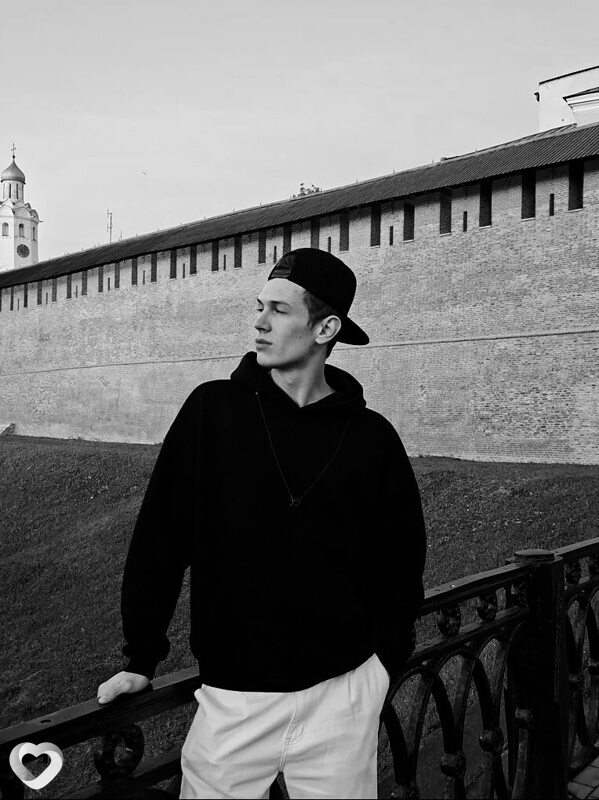 Владислав, 20, Санкт-Петербурге — анкета №4449379
