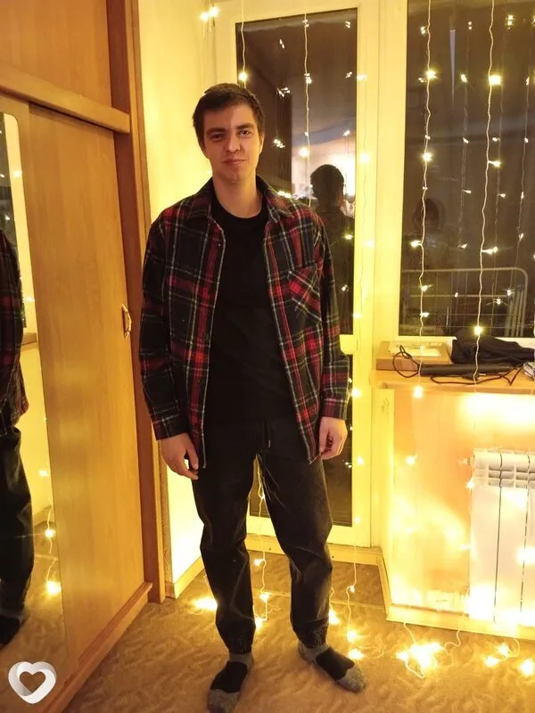 Виктор, 25, Бийске — анкета №4449865
