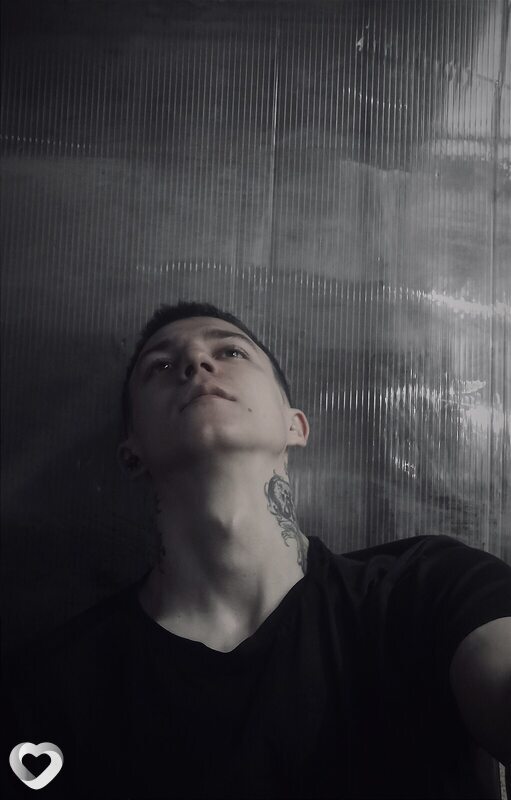 Александр, 21, Барнауле — анкета №4449754