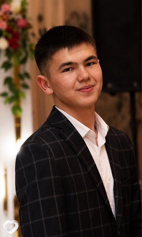 Азамат, 21, Алматы — анкета №4449962