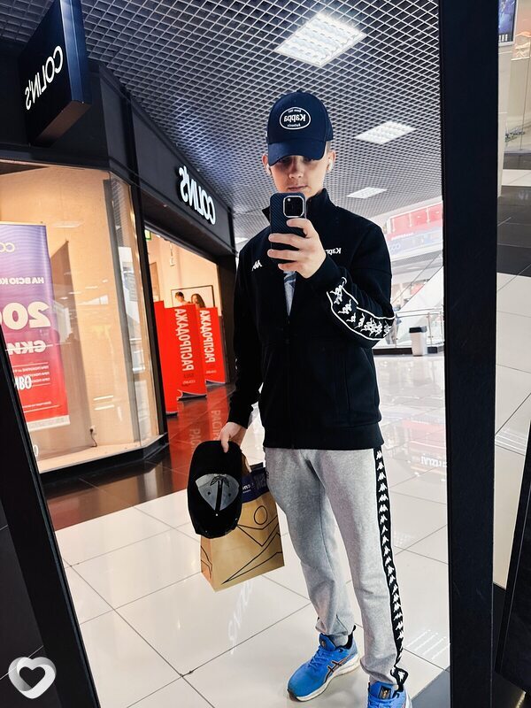 Артём, 25, Магнитогорске — анкета №4450067