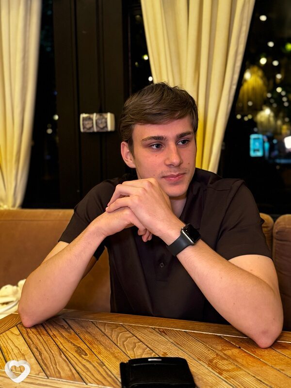 Михаил, 21, Москве — анкета №4450217