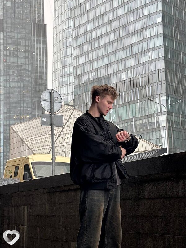 Александр, 22, Москве — анкета №4452573
