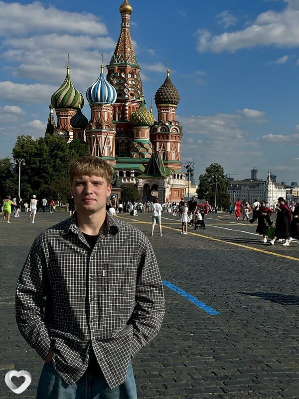 Олег, 25, Москве — анкета №4452586