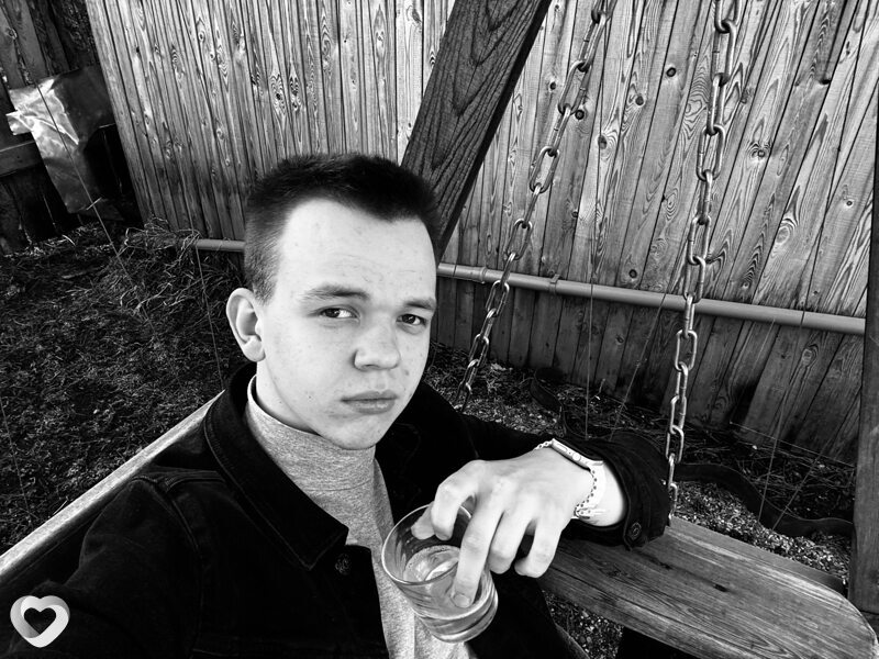 Кирилл, 21, Томске — анкета №4452916