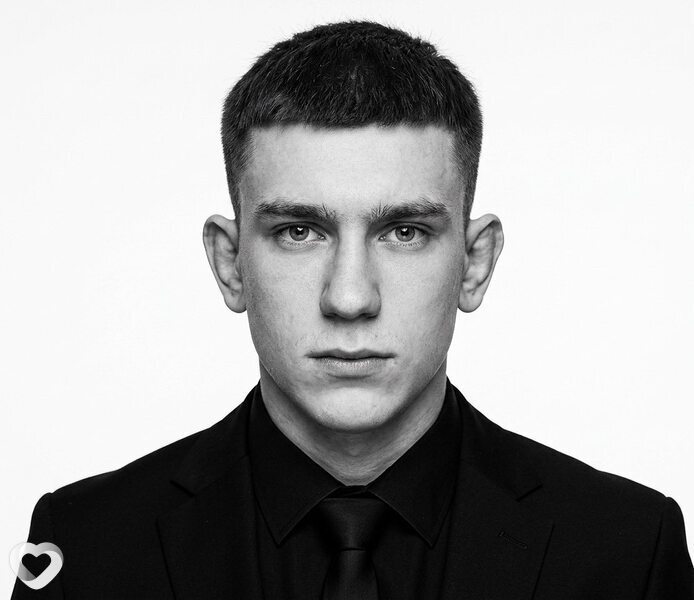 Михаил, 18, Томске — анкета №4454399