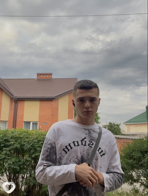 Виталик, 18, Ростове-на-Дону — анкета №4455579
