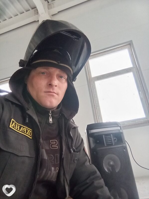 Кирилл, 35, Минусинске — анкета №4456416