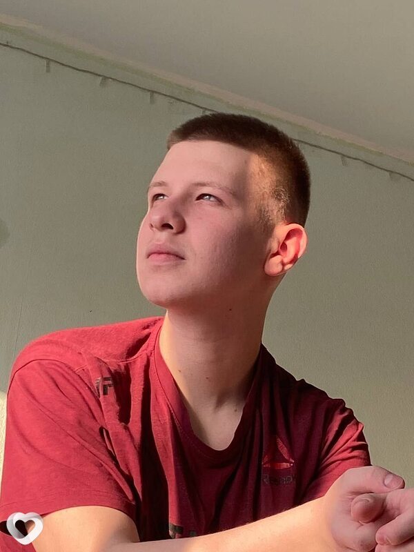 Паша, 22, Томске — анкета №4456597