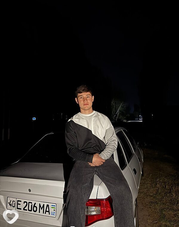 Xusanjon, 21, Ижевске — анкета №4456376