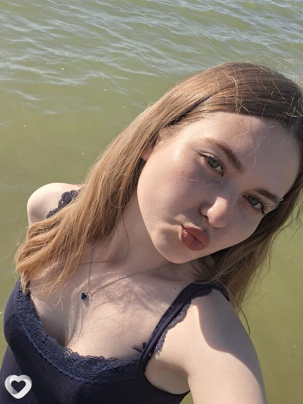 Оля, 18, Евпатории — анкета №4457778