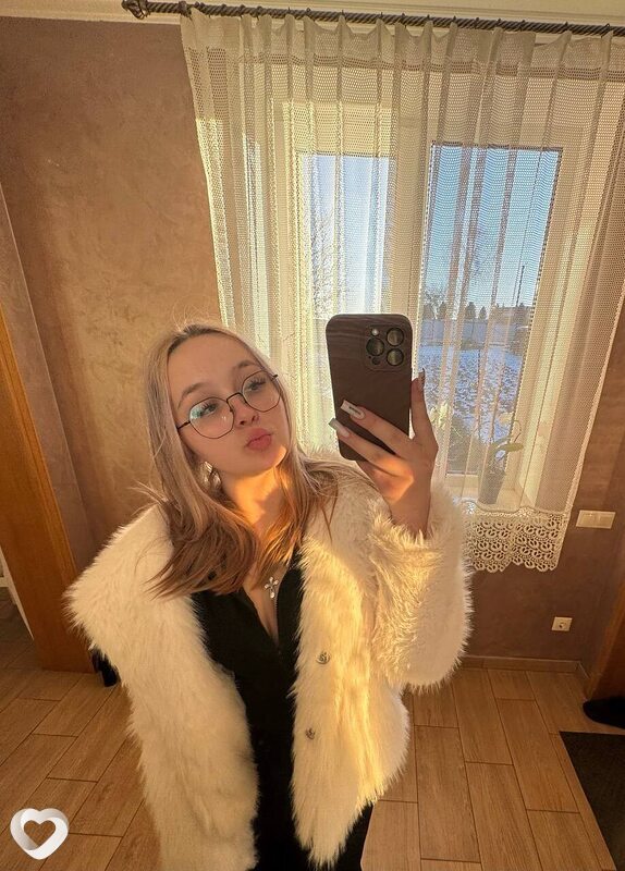 Арина, 20, Иркутске — анкета №4457607