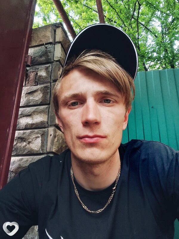 Дима, 27, Енакиеве — анкета №4457617