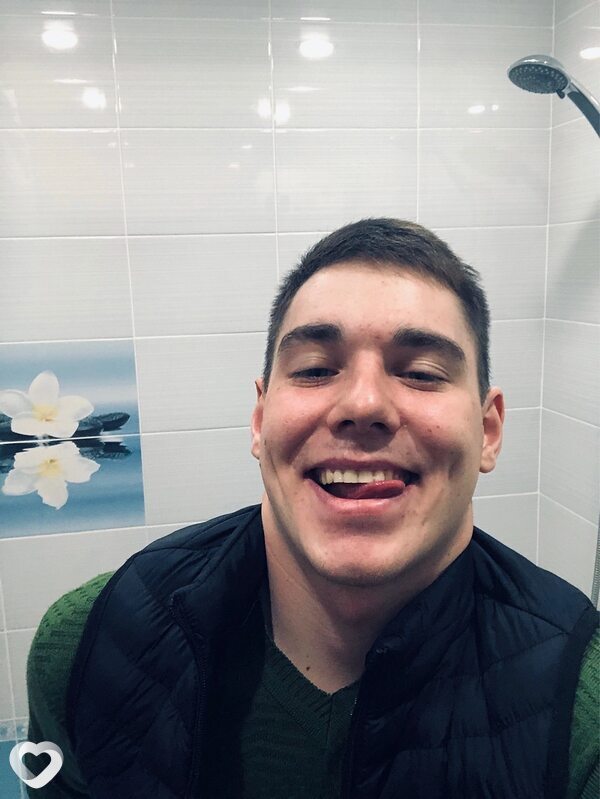 Павел, 25, Омске — анкета №4458330