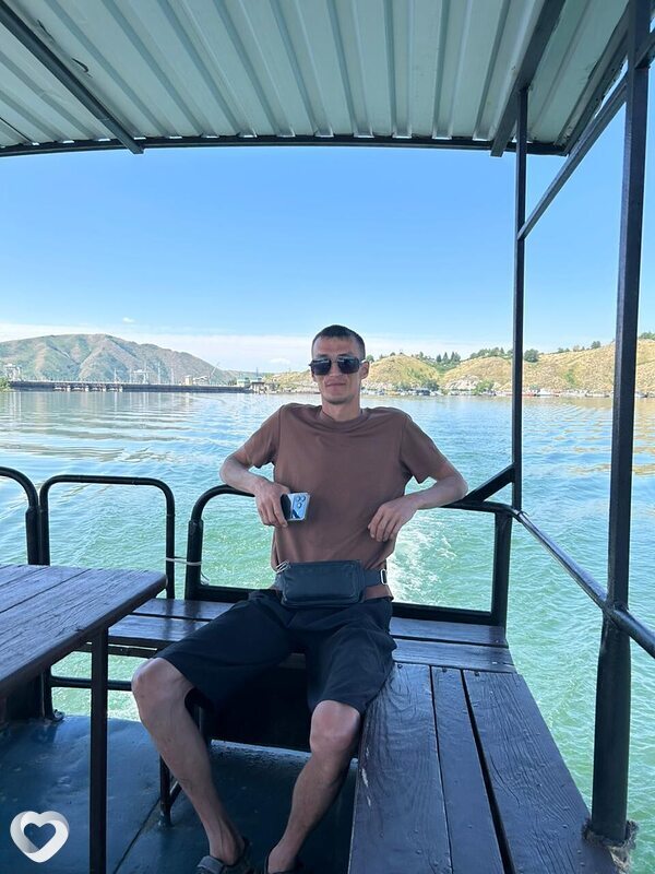 Олег, 37, Усть-Каменогорск — анкета №4459150