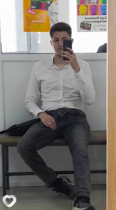 Влад, 19, Омске — анкета №4459622