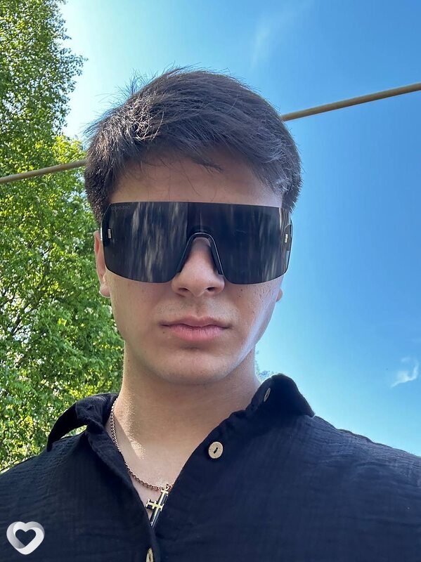 Рустам, 22, Новосибирске — анкета №4462316