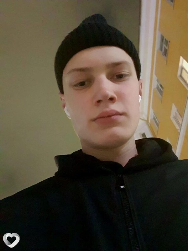 Влад, 18, Екатеринбурге — анкета №4463190