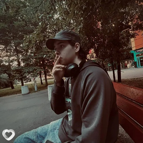 Кирилл, 18, Москве — анкета №4463139