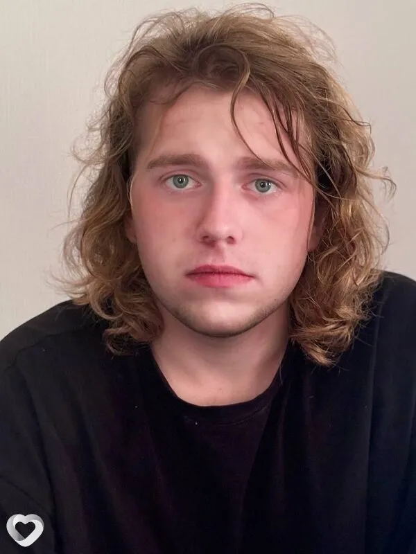 Дмитрий, 19, Барнауле — анкета №4463652