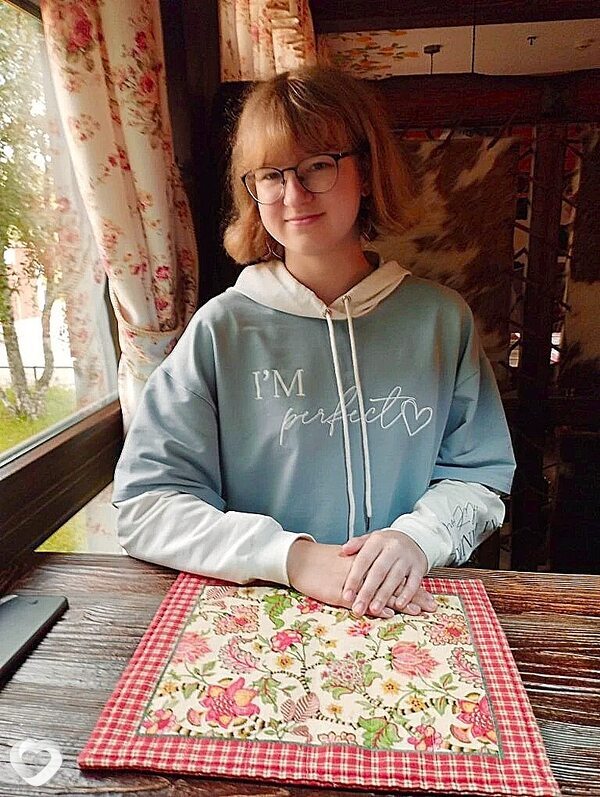 Ася, 18, Дзержинске — анкета №4464597