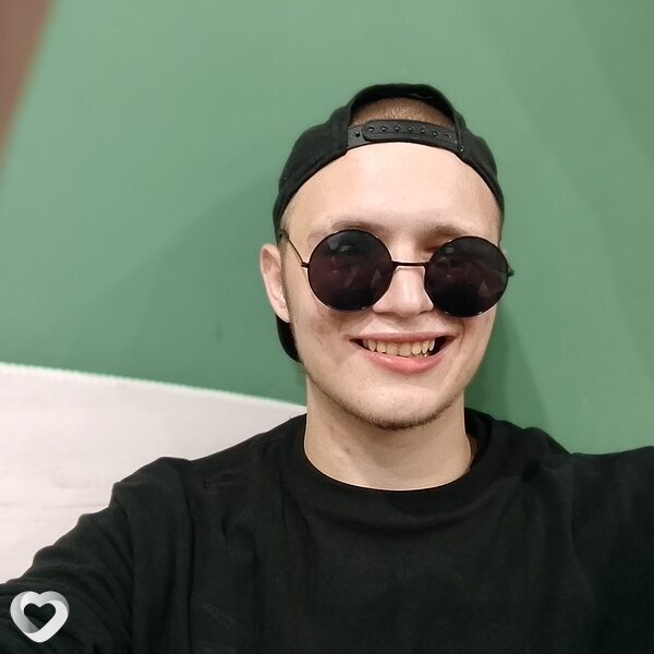 Денис, 20, Барнауле — анкета №4464692