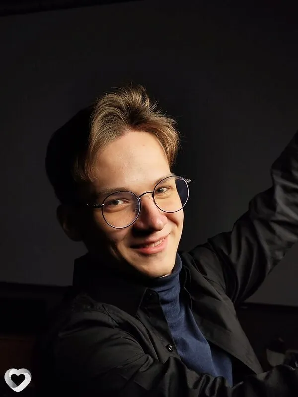 Владимир, 19, Москве — анкета №4465047