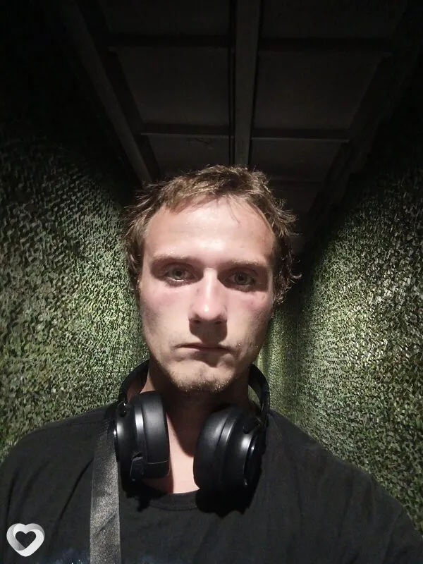 Женя, 22, Барнауле — анкета №4465252