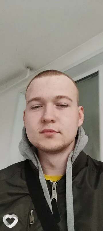 Александр, 19, Барнауле — анкета №4465787