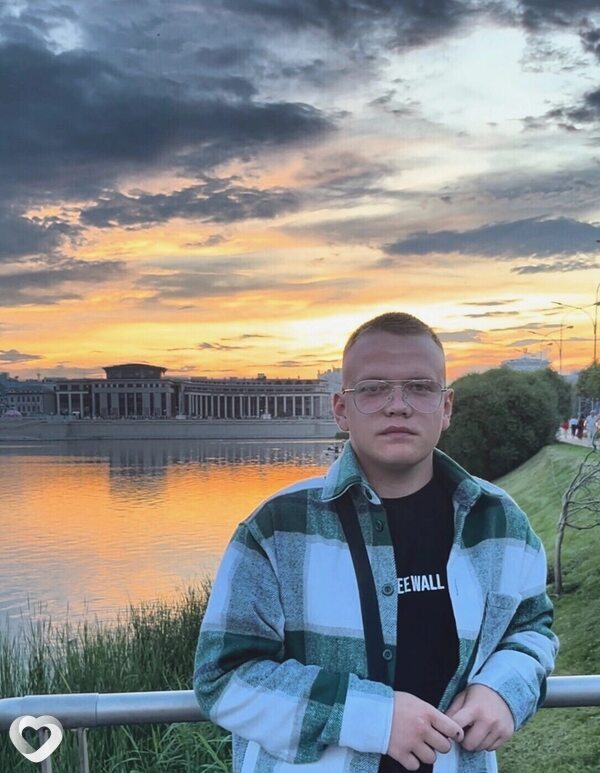 Валентин, 24, Владимире — анкета №4466088